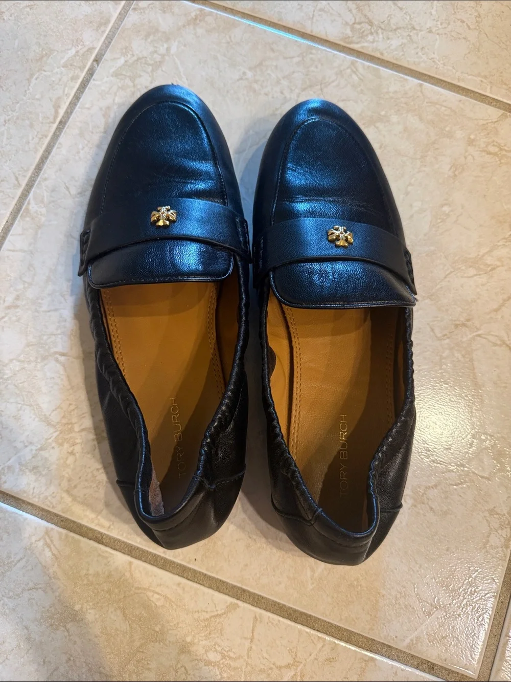 Tory Burch Ballet Loafers in Perfect Black size 6.5
